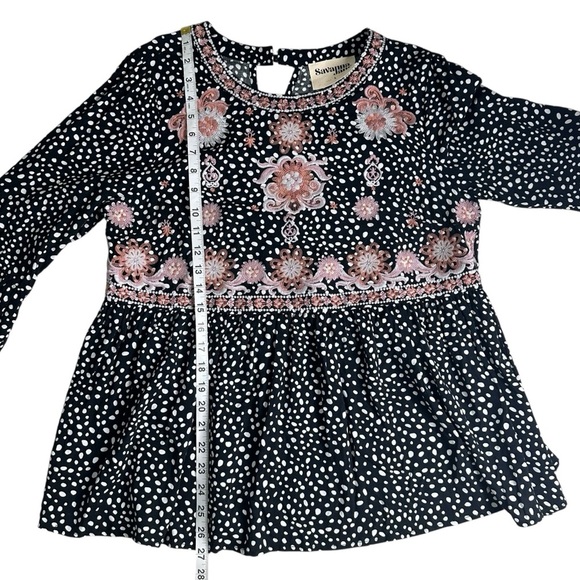 Savanna Jane Embroidered Top. Size Large - Picture 4 of 7